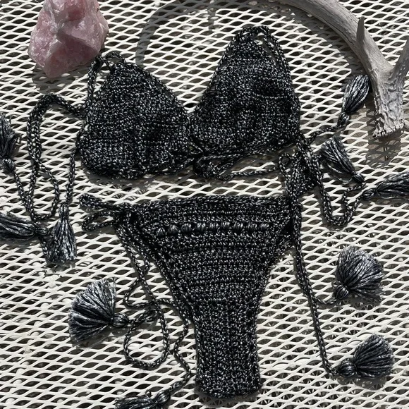 SHIMMERING CROCHETED SILVER BIKINI - Picture 3 of 9